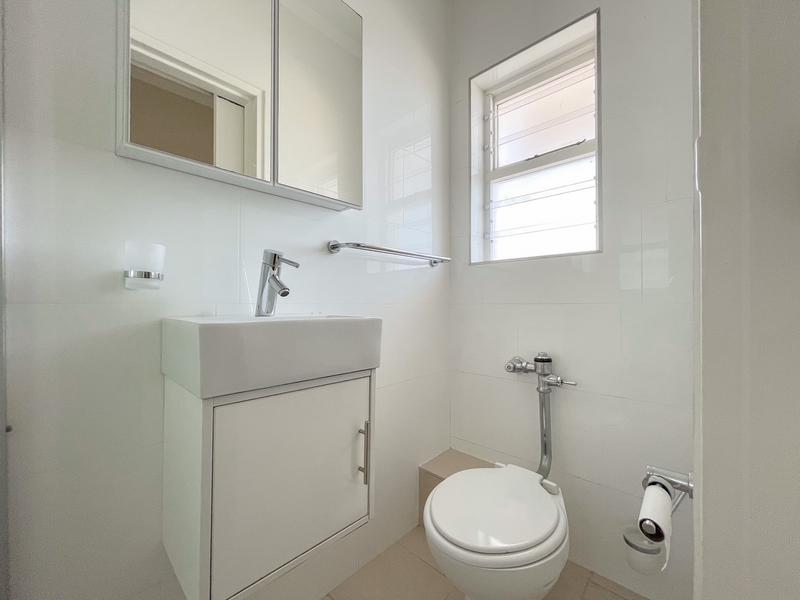 2 Bedroom Property for Sale in Mouille Point Western Cape